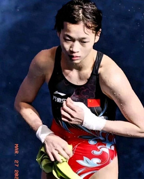 美港通配资 全红婵称发育期最大问题是不够自律, 18岁没有1米6体重在增加