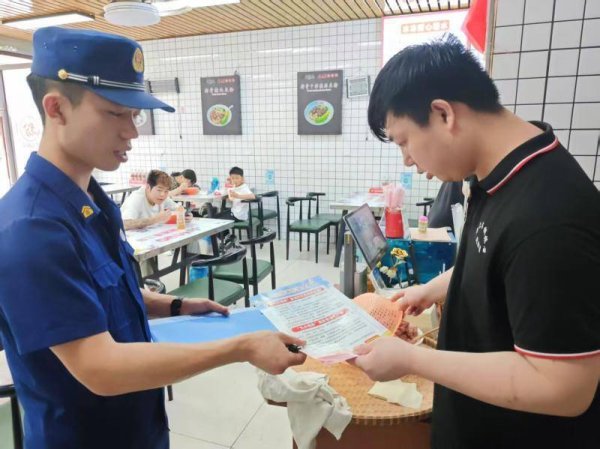 弘盛配资 天心消防开展电动车安全主题宣传